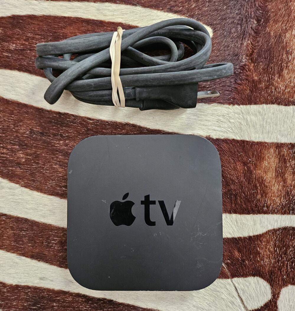 Apple TV (3rd Generation) A1469 HD Media Streamer